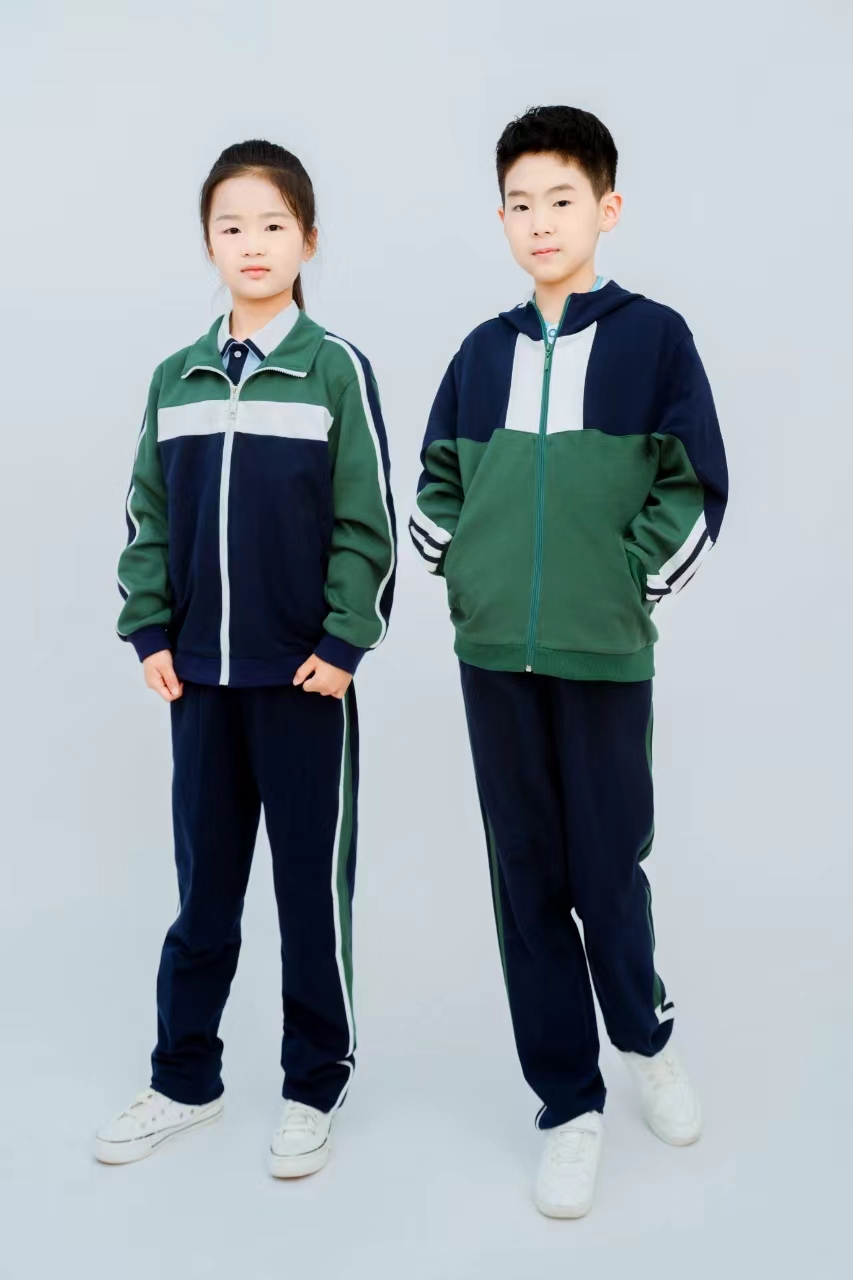 小学生校服